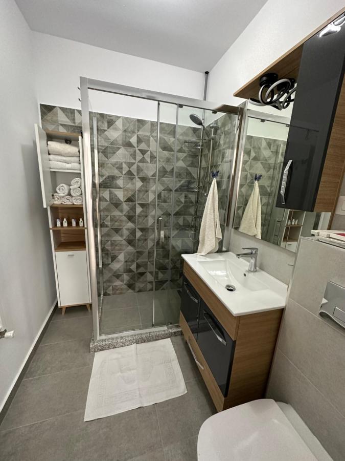 Glamart Apartment Craiova Eksteriør billede